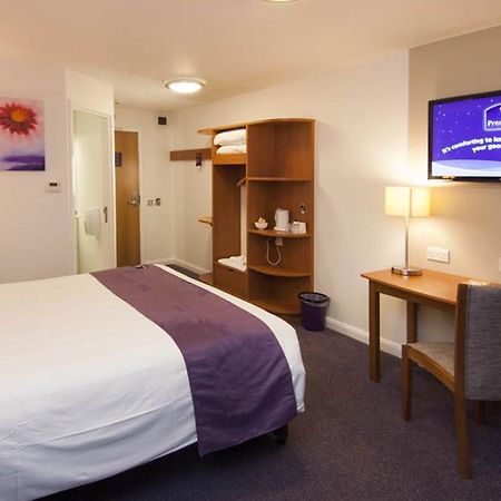Premier Inn Shrewsbury Town Centre Buitenkant foto
