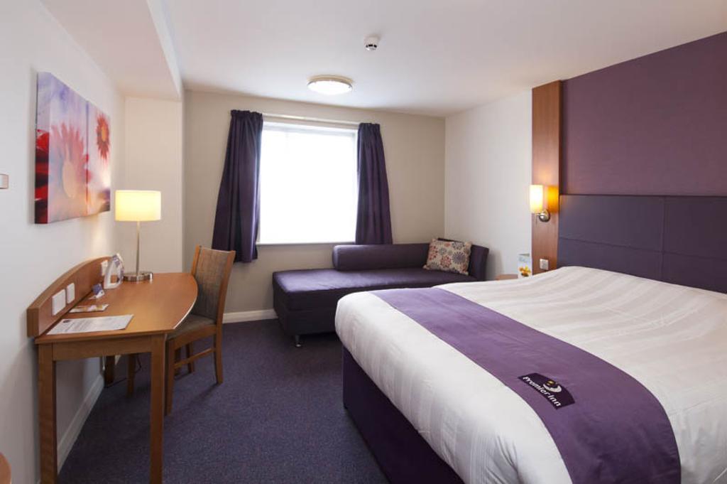 Premier Inn Shrewsbury Town Centre Buitenkant foto