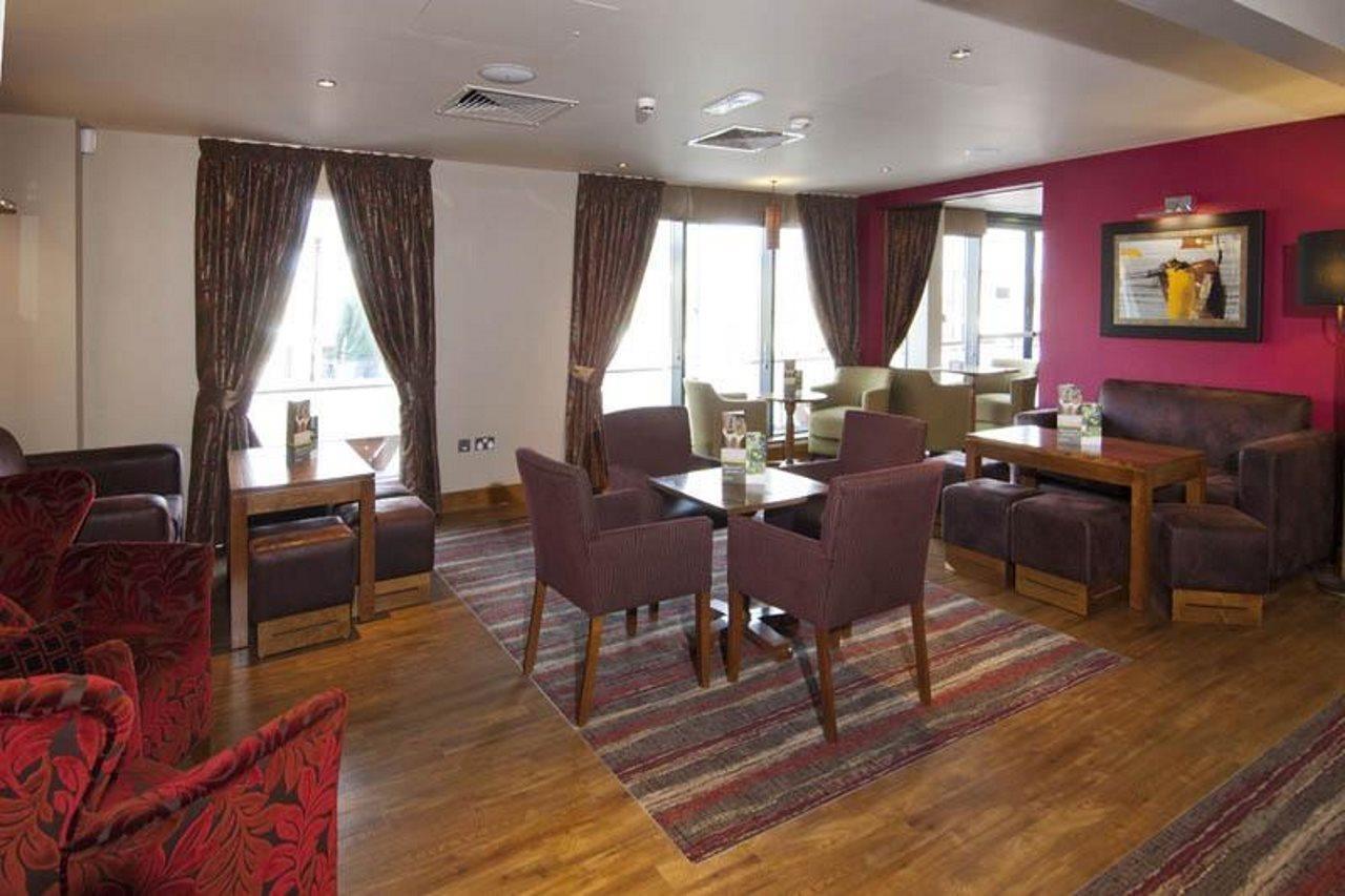Premier Inn Shrewsbury Town Centre Buitenkant foto