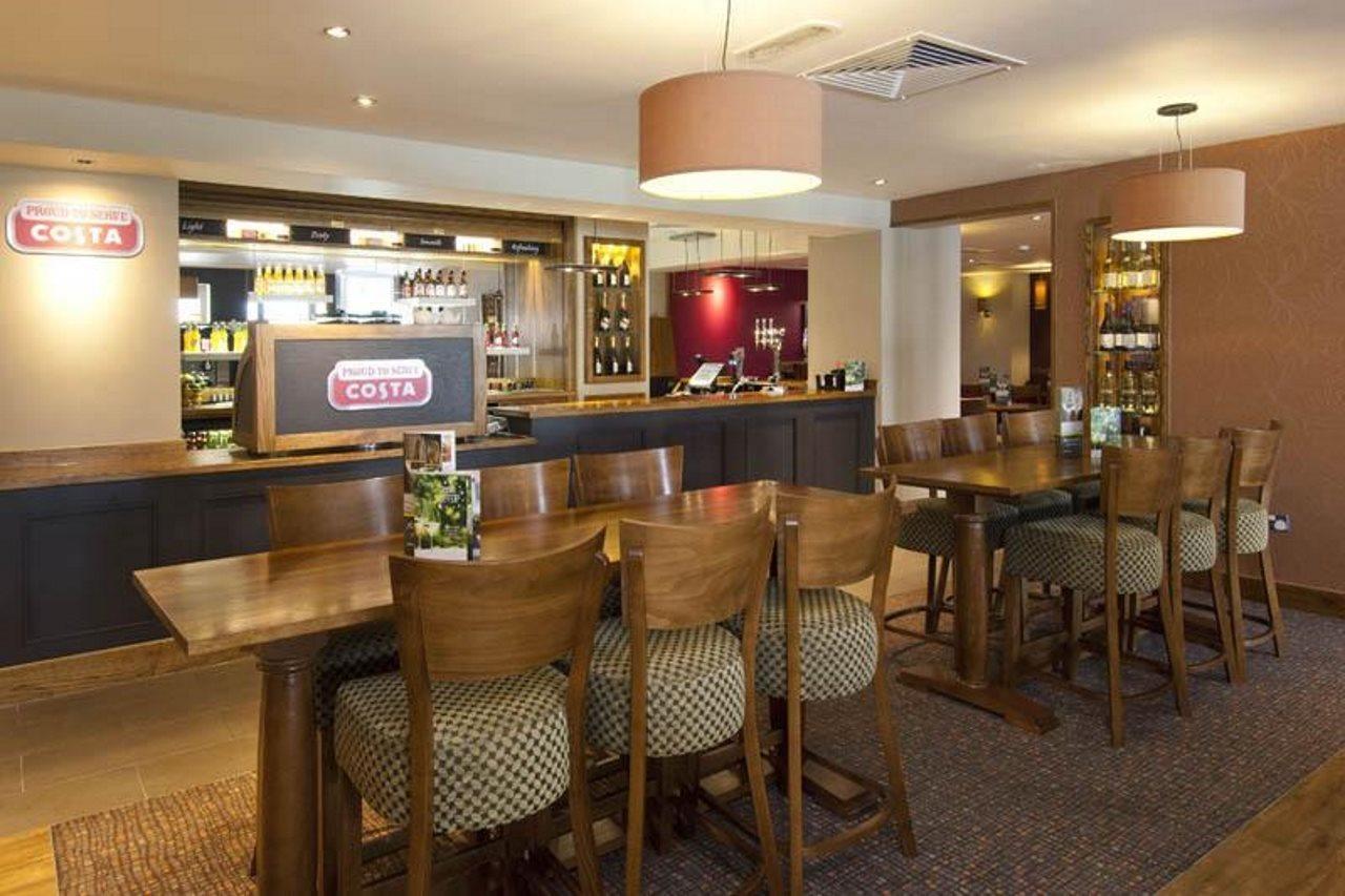 Premier Inn Shrewsbury Town Centre Buitenkant foto